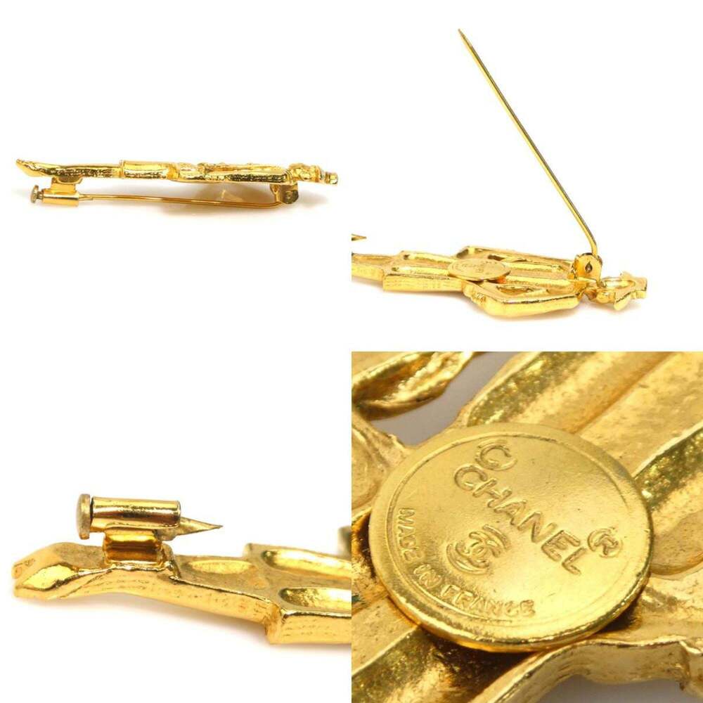CHANEL Gold Brooch - Picture 5 of 5